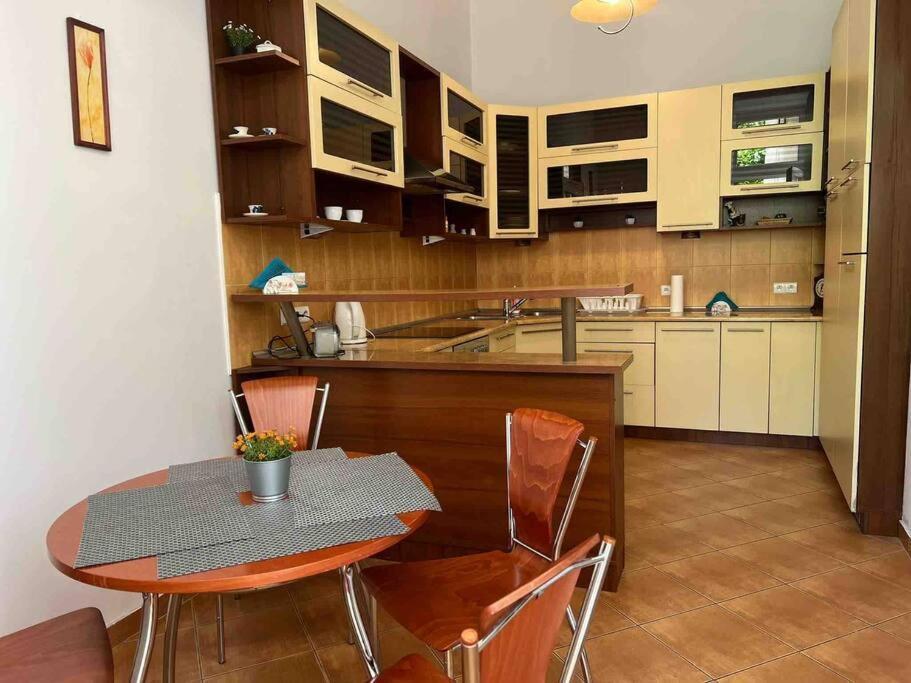 Grodzka / Apartment With Balcony 크라쿠프 외부 사진